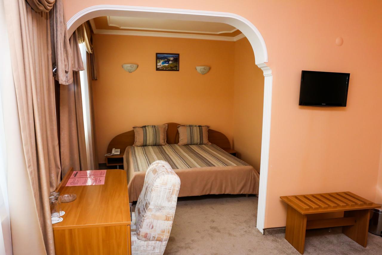 Hotel Bulgaria Kŭrdzhali Eksteriør billede