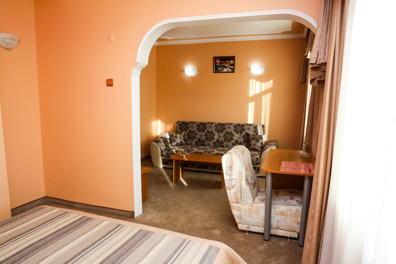 Hotel Bulgaria Kŭrdzhali Eksteriør billede