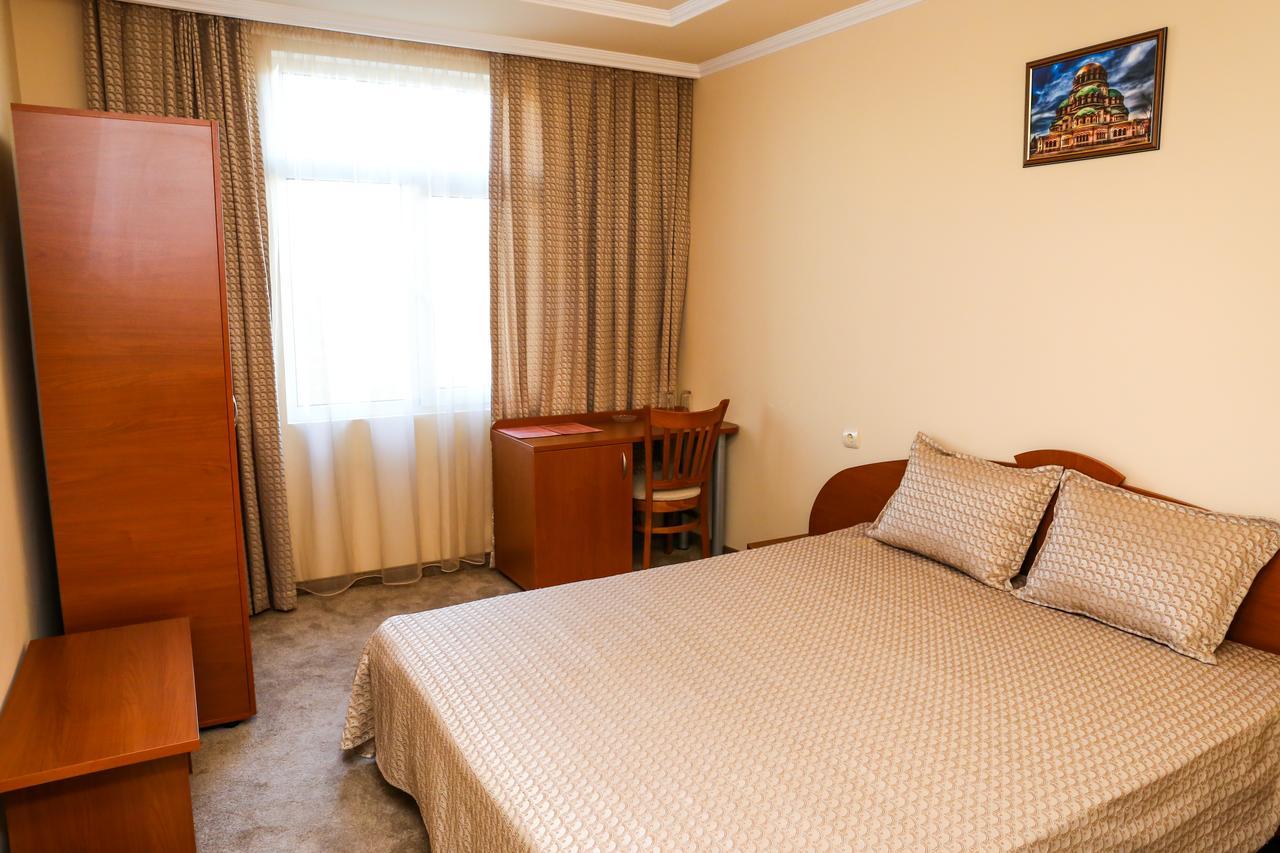 Hotel Bulgaria Kŭrdzhali Eksteriør billede