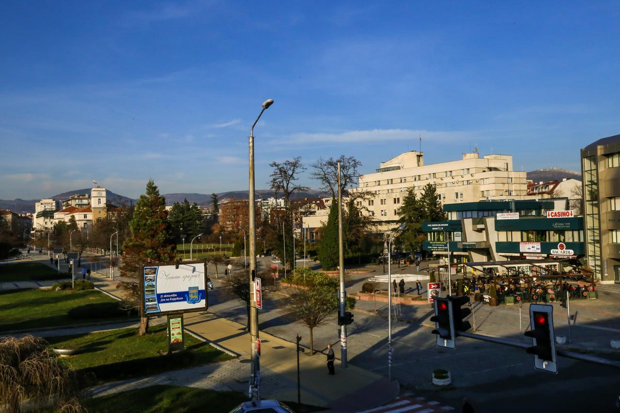 Hotel Bulgaria Kŭrdzhali Eksteriør billede
